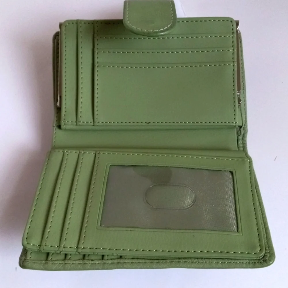 LEATHER WALLET